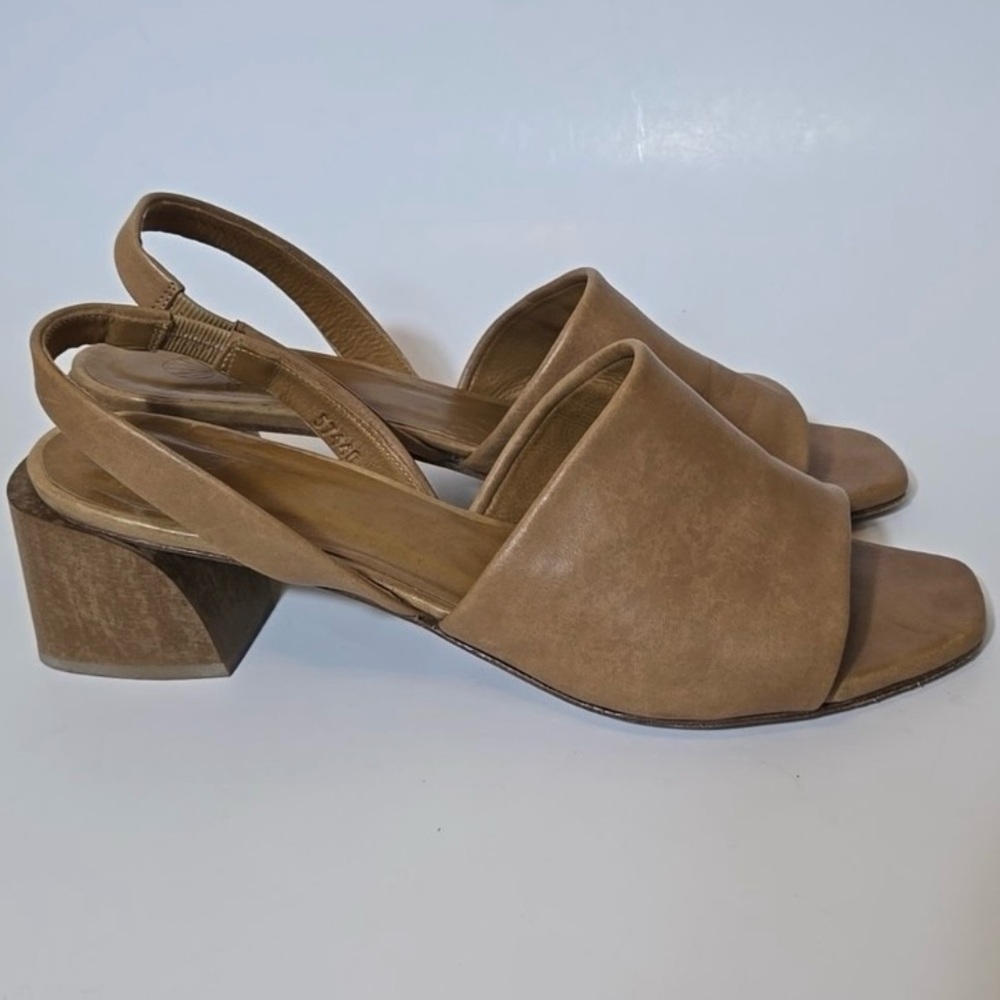 Coclico Okolo Slingback Sandals Tan Camel Mandorla Leather wood block heel
